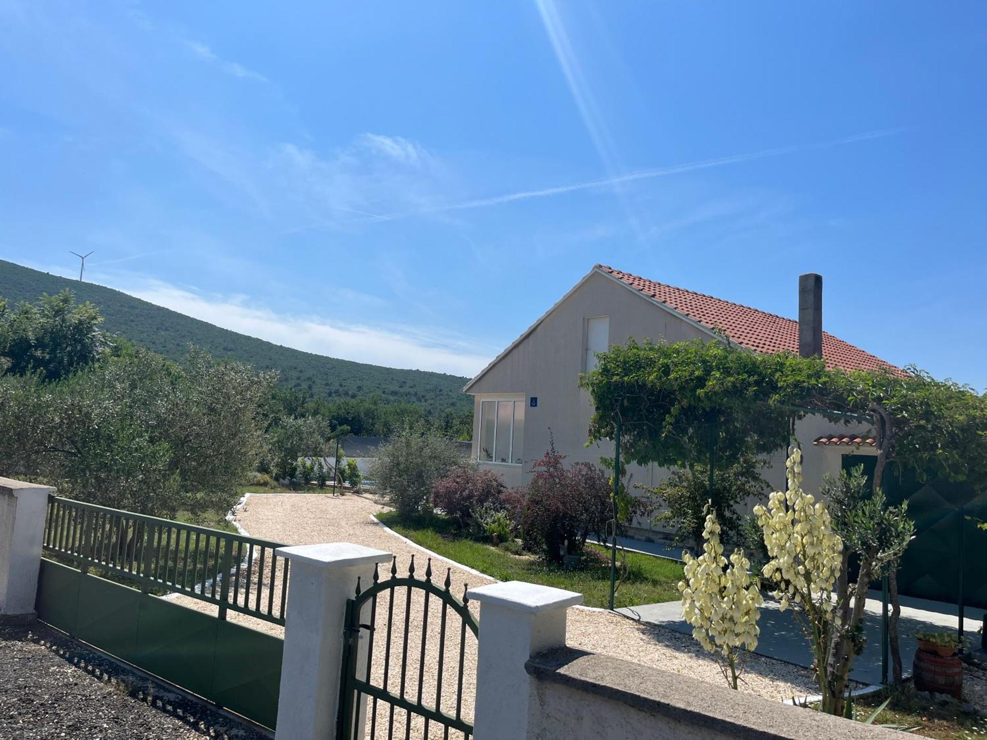Вилла Mediterranean Olive Waterfallskrka-Croatia Gulin Экстерьер фото
